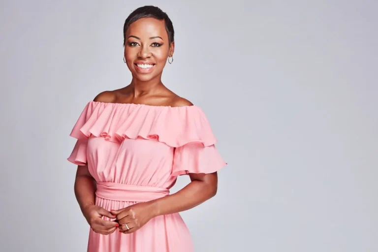 Elana Afrika-Bredenkamp Cover